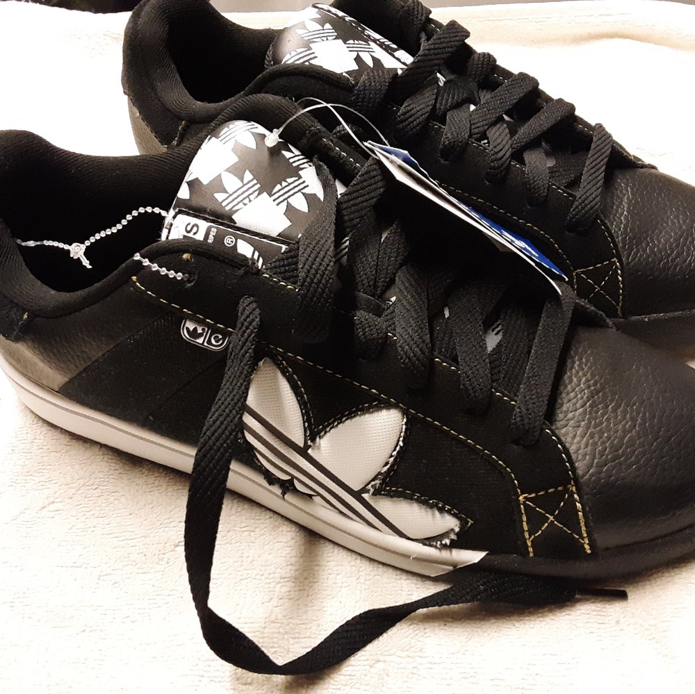 ADIDAS BANKMENT EVOLUTION SNEAKERS